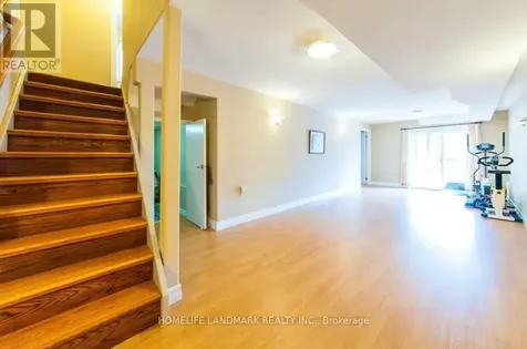 579 Violet Street Waterloo ON N2V 2V6