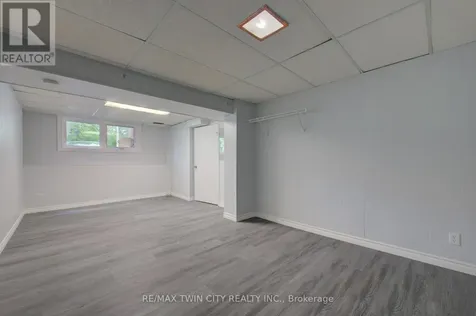 417 Keats Way Waterloo ON N2L 5S7