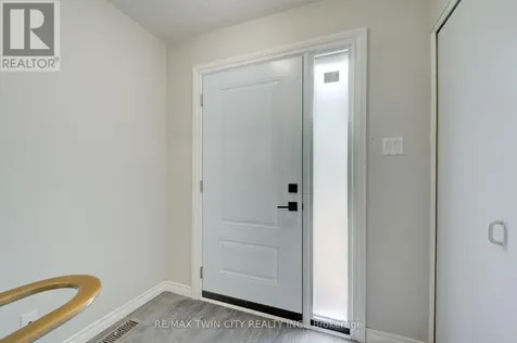 417 Keats Way Waterloo ON N2L 5S7