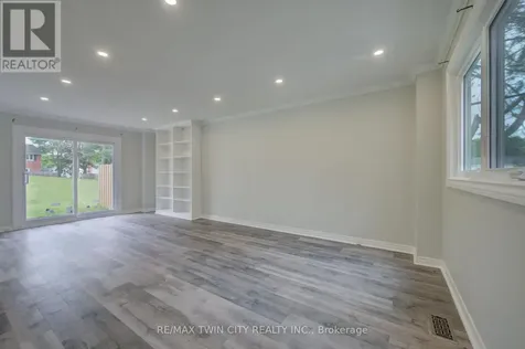 417 Keats Way Waterloo ON N2L 5S7