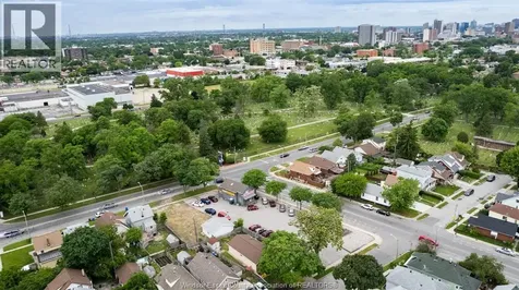 1360-76 Howard Avenue Windsor ON N8X 3T6