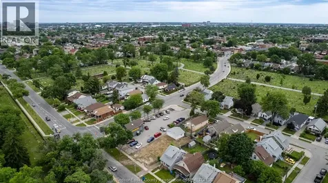 1360-76 Howard Avenue Windsor ON N8X 3T6