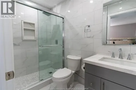 765 Dougall Avenue Windsor ON N9A 4P9