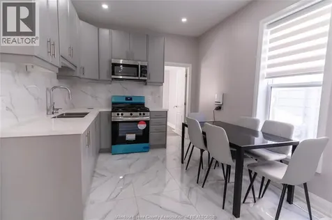 765 Dougall Avenue Windsor ON N9A 4P9