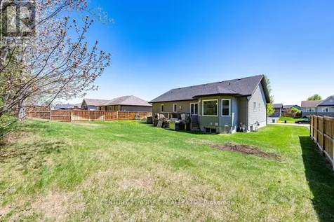 7 Nick Street Petawawa ON K8H 0B7