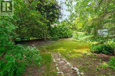 1213 Haight Lane Sarnia ON N7S 2M6