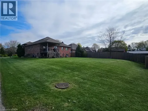 48 Willowdale Crescent Port Dover ON N0A 1N5