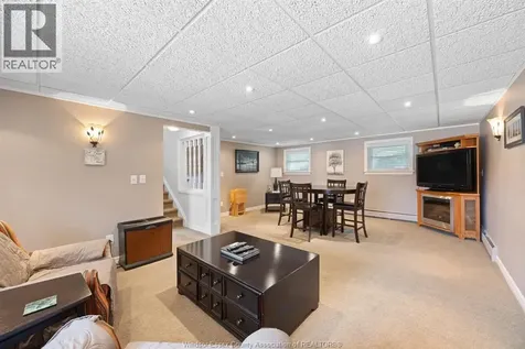 99 Victoria Street South Amherstburg ON N9V 2K2