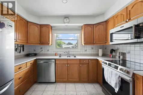 99 Victoria Street South Amherstburg ON N9V 2K2