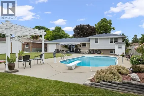 99 Victoria Street South Amherstburg ON N9V 2K2