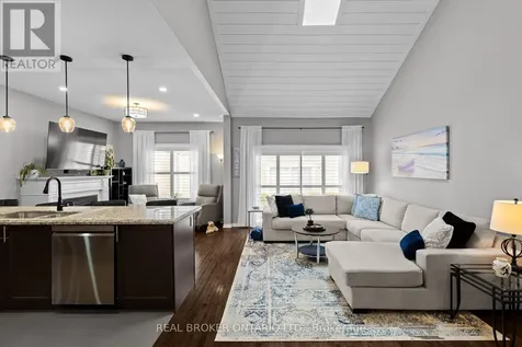 3321 Beach Club Boulevard Severn (west Shore) ON L3V 0E1