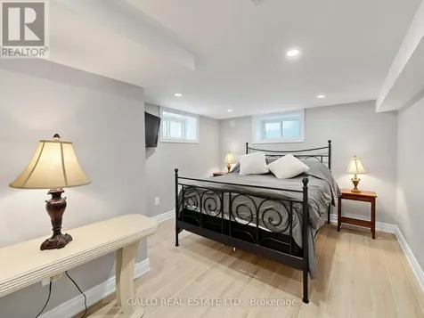 36 Elmvale Boulevard Whitchurch-stouffville ON L4A 2Y3