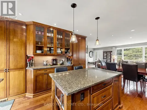 36 Elmvale Boulevard Whitchurch-stouffville ON L4A 2Y3