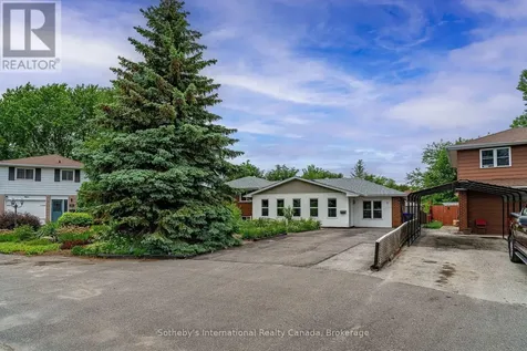 7 Whipps Court Collingwood ON L9Y 4B7