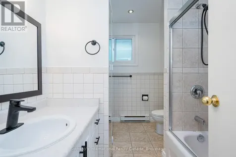 7 Whipps Court Collingwood ON L9Y 4B7