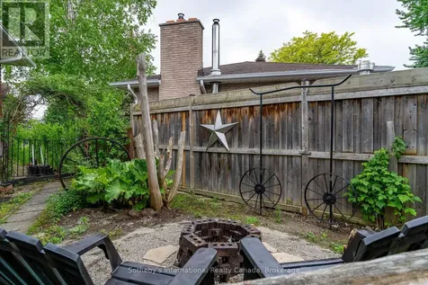 7 Whipps Court Collingwood ON L9Y 4B7