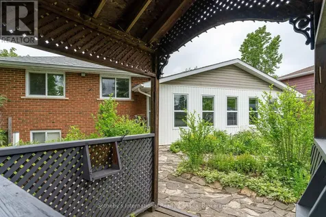 7 Whipps Court Collingwood ON L9Y 4B7