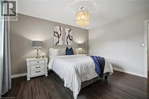 39 Pinewoods Drive Stoney Creek ON L8J 3Z4
