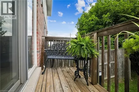 39 Pinewoods Drive Stoney Creek ON L8J 3Z4