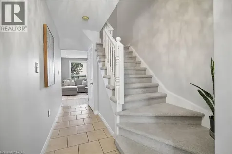 39 Pinewoods Drive Stoney Creek ON L8J 3Z4