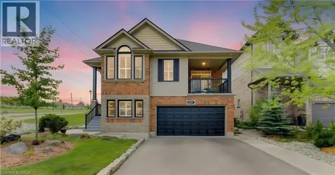 725 Zurich Drive Waterloo ON N2V 2V4