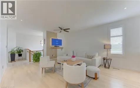 725 Zurich Drive Waterloo ON N2V 2V4