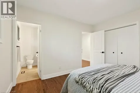 417 Meadowhill Road Burlington ON L7L 3L5