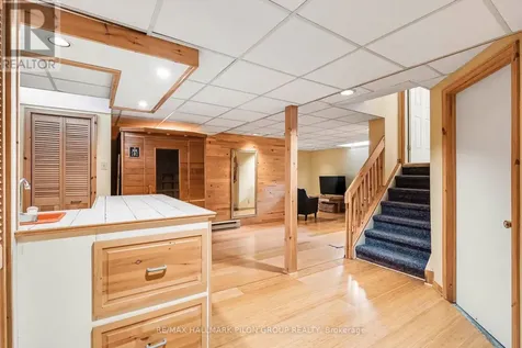 6321 Beausejour Drive Ottawa ON K1C 3J6