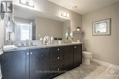 310 Jatoba Private Ottawa ON K2V 0E7