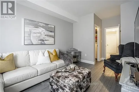 310 Jatoba Private Ottawa ON K2V 0E7