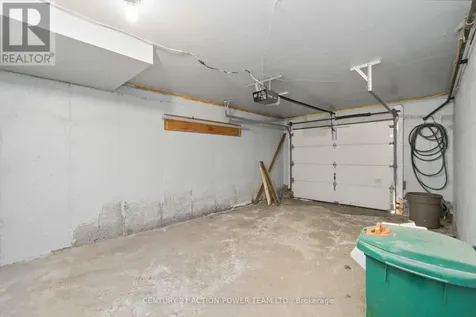 3103 Armada Avenue Ottawa ON K1T 1T6