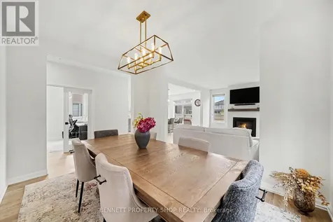 95 Russet Terrace Ottawa ON K2J 6E8