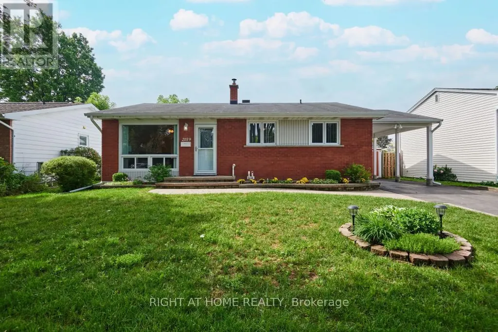 2159 Monson Crescent Ottawa ON K1J 6A7