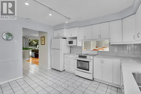 2159 Monson Crescent Ottawa ON K1J 6A7