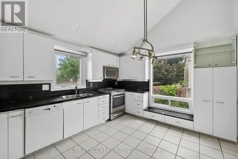 6343 Mattice Avenue Ottawa ON K1C 2G1