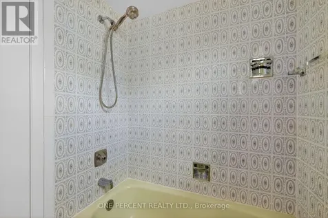 6343 Mattice Avenue Ottawa ON K1C 2G1