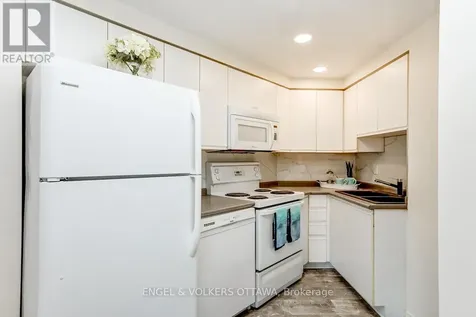 158 Rochester Street Ottawa ON K1R 7M4