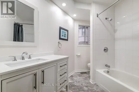 158 Rochester Street Ottawa ON K1R 7M4
