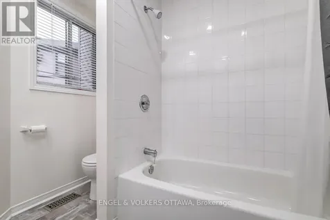 158 Rochester Street Ottawa ON K1R 7M4
