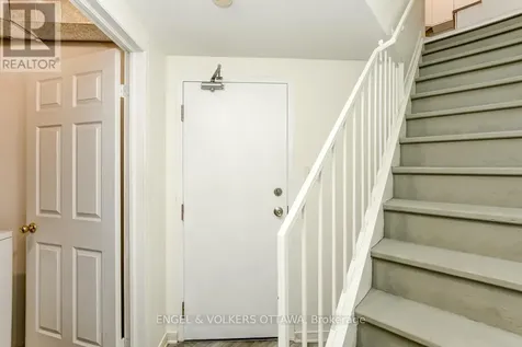 158 Rochester Street Ottawa ON K1R 7M4