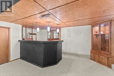 626 Stafford Street Laurentian Valley ON K8A 6T8