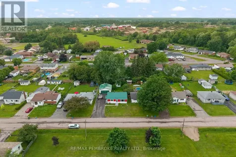 626 Stafford Street Laurentian Valley ON K8A 6T8