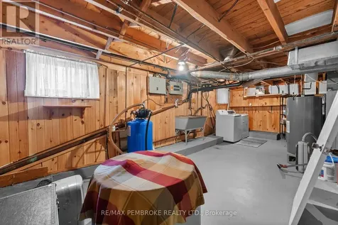 626 Stafford Street Laurentian Valley ON K8A 6T8