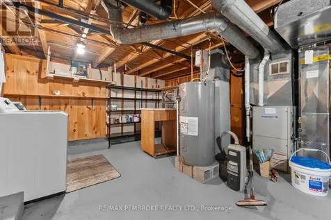 626 Stafford Street Laurentian Valley ON K8A 6T8