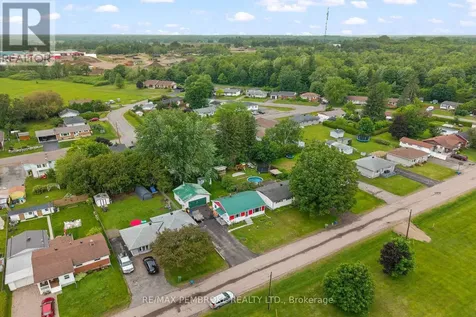 626 Stafford Street Laurentian Valley ON K8A 6T8