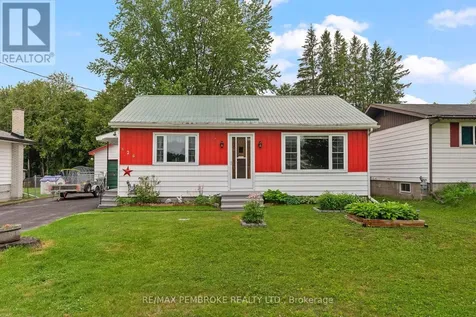 626 Stafford Street Laurentian Valley ON K8A 6T8