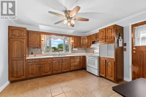 626 Stafford Street Laurentian Valley ON K8A 6T8