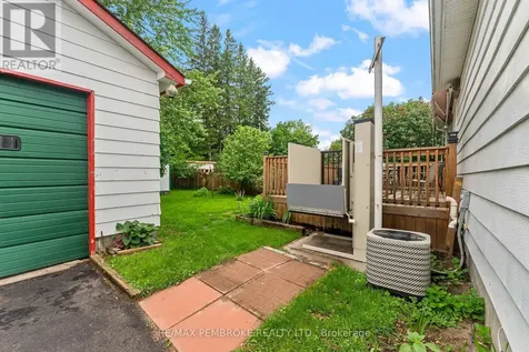 626 Stafford Street Laurentian Valley ON K8A 6T8
