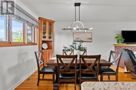 1166 Whitmore Avenue Ottawa ON K2C 2N8