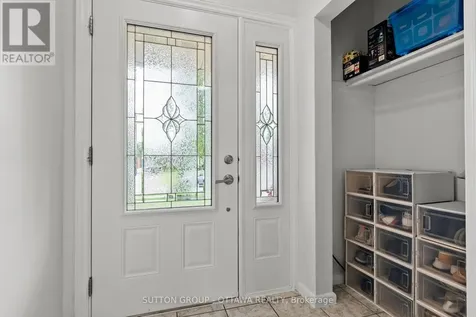 1166 Whitmore Avenue Ottawa ON K2C 2N8